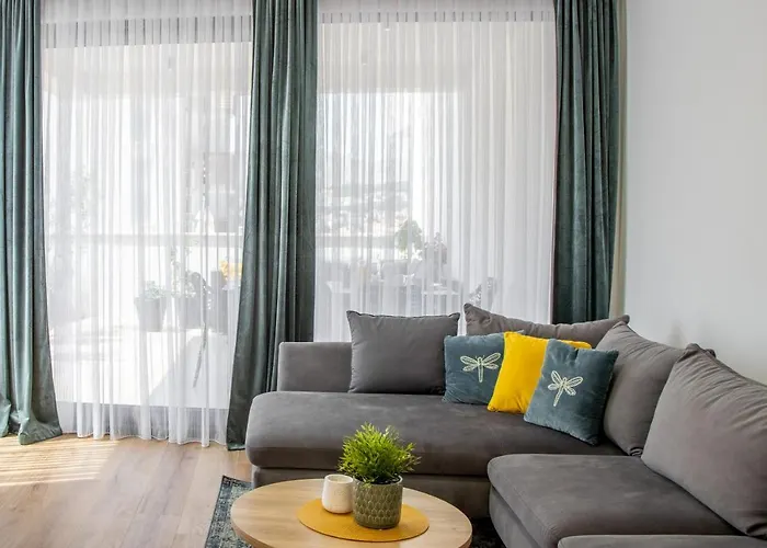 Luxury Casia With Heated Pool And Pleasent Terrace *