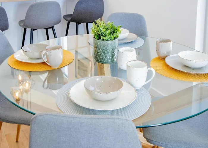 Luxury Casia With Heated Pool And Pleasent Terrace